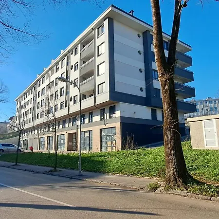 Διαμέρισμα Kalina Μπάνια Λούκα